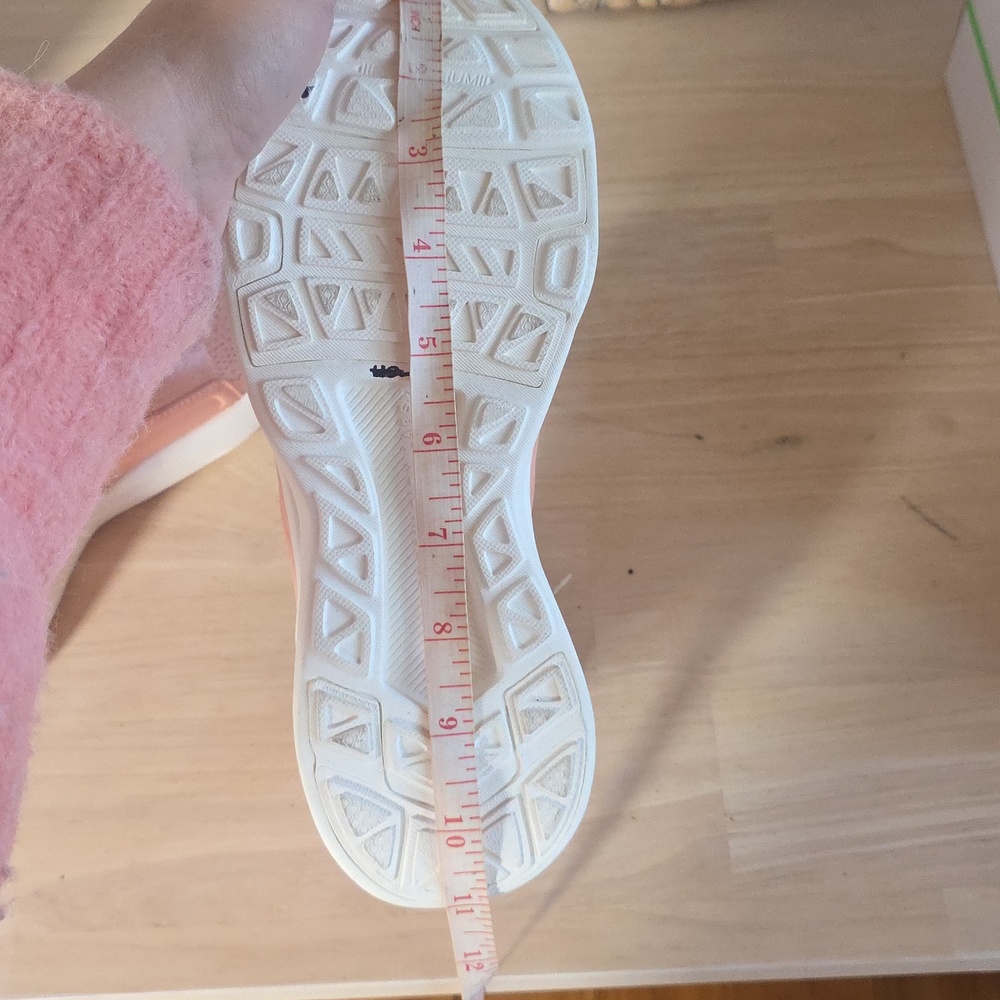 Brand New APL Womens Techloom Bliss Size 7.5 blush/ivory - Picture 9 of 10